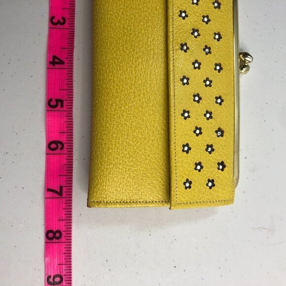 VINTAGE 60's  Kiss Lock Yellow Leather Wallet - Picture 5 of 6